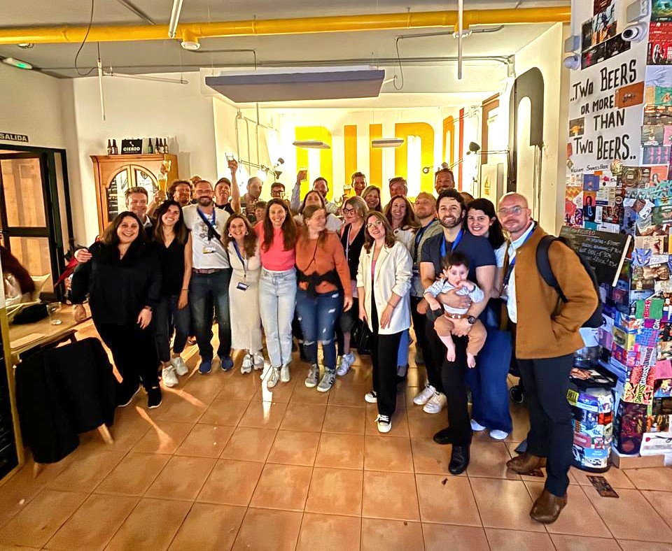 Attendees networking and socializing at the Alicante Nomad Summit after-party